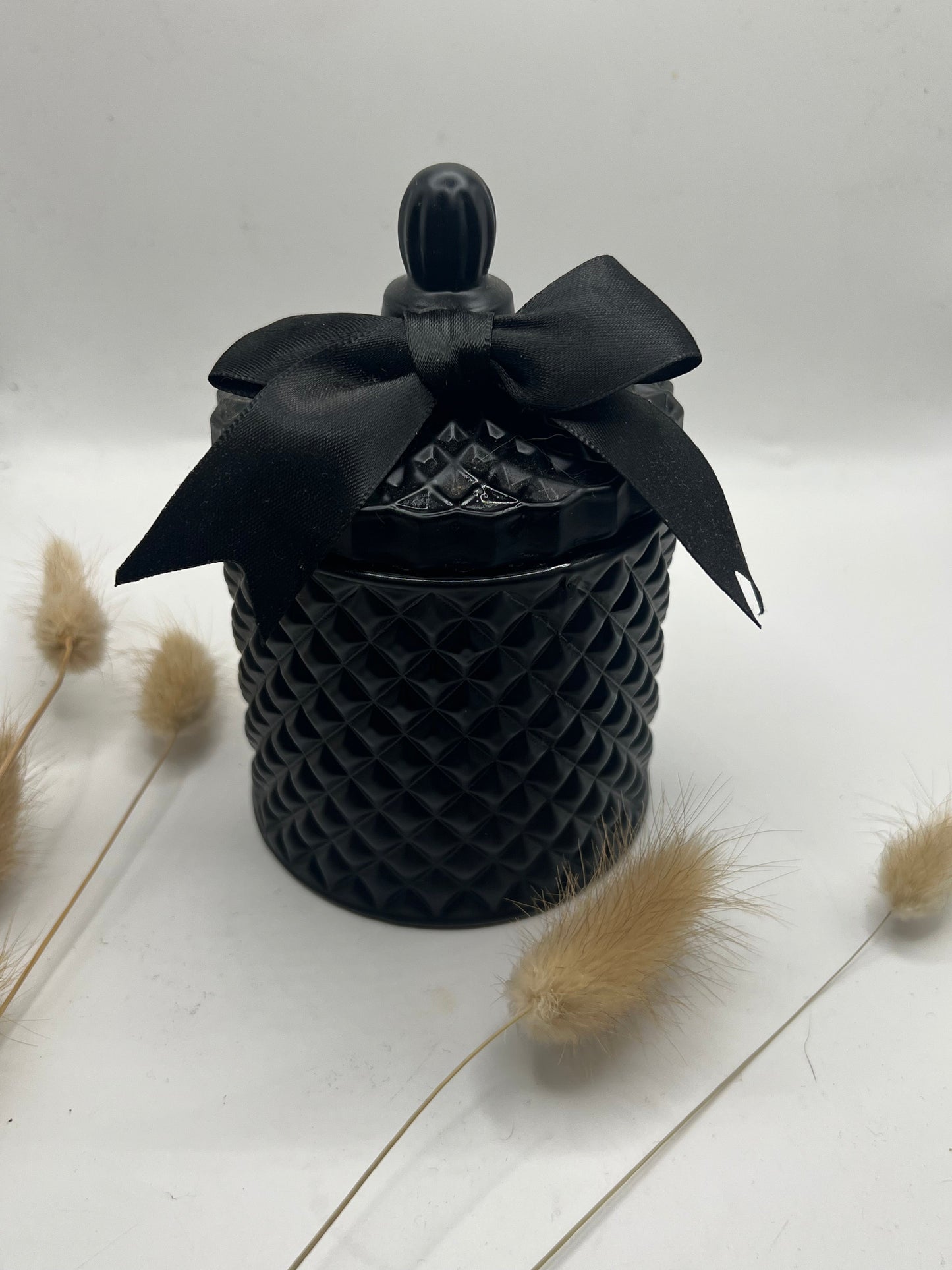 Snow Angel 240g Geo Matte Black Candle