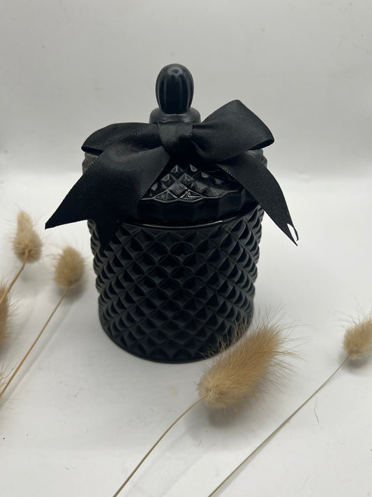 Jamaican & Seychellean Sea Salt 240g Geo Matte Black Candle