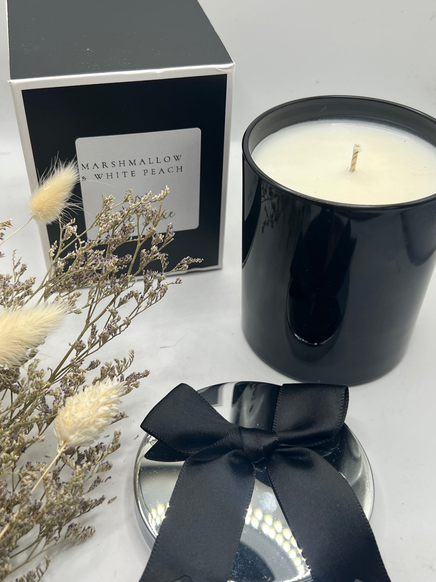 Lotti Marshmallow & White Peach 30cl Candle